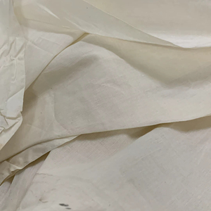 Tela de Velo Ligera Premium de 92x80, Color Gris Claro, 46 de Ancho | Tela de Algodón Gris Sin Procesar para Prendas de Vestir - Product Image 1