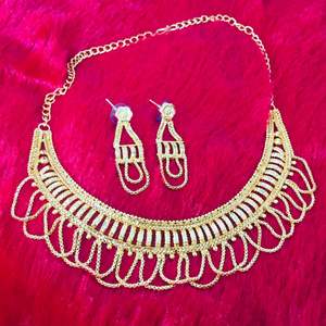 24K Gold Plated Vintage <b>Fashion</b> <b>Jewelry</b> <b>Set</b> 18K Copper Necklace Earrings Featuring Flower Pattern Zircon Diamond Anniversary - Product Image 5