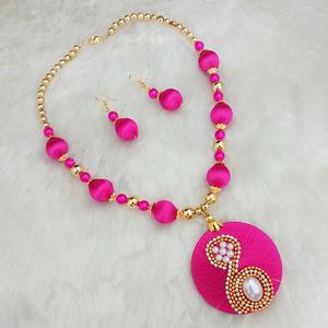 Jeweljunk Pink Austrian Stone Gold Plated Thread Necklace Set 1110621E Joyería de moda para mujeres - Product Image 1