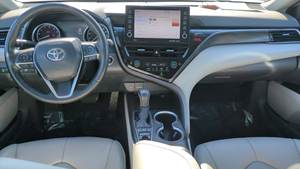 Opción de Excelente Eficiencia de Combustible: Toyota Camry XLE 2023 - Product Image 5