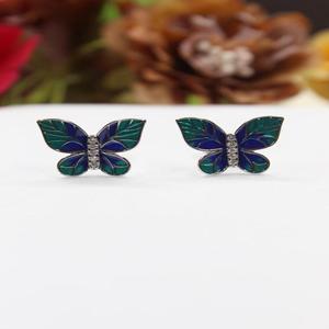 ต่างหูสแตนเลสสีเขียวรูปผีเสื้อสไตล์โรแมนติกสำหรับผู้หญิง-เครื่องประดับแฟชั่นสำหรับงานปาร์ตี้ ดีไซน์หรูหรา น้ำหนักเบา - Product Image 1
