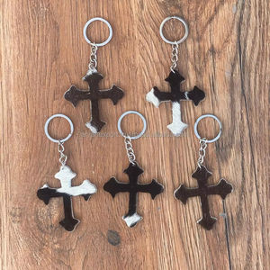 Vente chaude nouveau Design porte-clés en cuir de vachette porte-clés en cuir de fourrure véritable porte-clés élégant forme Unique porte-clés de luxe - Product Image 6