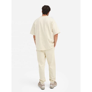Camiseta de Cuello Redondo y Manga Corta para Hombre, Personalizada de Fábrica, Estilo Casual Básico, Color, Talla y Logotipo Personalizables, Proveedor de Bordado e Impresión - Product Image 3