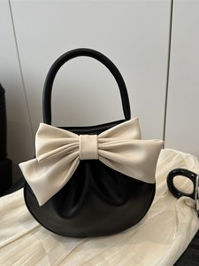 Borsa rotonda alla <span class=keywords><strong>moda</strong></span> per giovani donne nuova borsa a tracolla con fiocco alla <span class=keywords><strong>moda</strong></span> e dolce borsa da <span class=keywords><strong>donna</strong></span> a pieghe alla <span class=keywords><strong>moda</strong></span> - Product Image 2