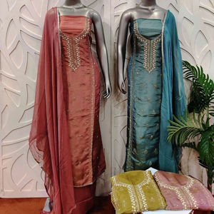 Designer moderne non cousu brodé à la main beaux costumes indien mode avant style traditionnel pour les fêtes - Product Image 1