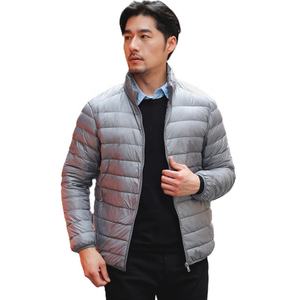 Vestes bouffantes légères de haute qualité avec logo personnalisé pour hommes manteaux matelassés essentiels en duvet de canard mélangé pour hommes - Product Image 3