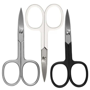 Tijeras de Cutícula Compactas de Acero Inoxidable con Orificio Cuadrado, Diseño Curvo de Calidad Profesional para el Cuidado de las Uñas en Viajes - Product Image 2