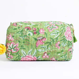 Wholesale Custom Made Elegant Flower Pattern Printed Cosmetics <b>Bag</b> <b>Large</b> Capacity <b>Toiletry</b> Pouch for Outdoor and Travel - Product Image 3