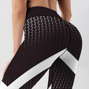 Nouveauté Leggings de yoga taille haute pour femmes design noir personnalisé avec fonction respirante taille de pus contrôle confortable - Product Image 3