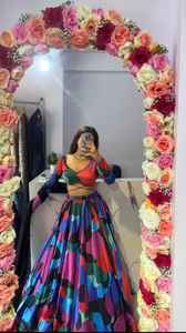 ชุดปาร์ตี้ที่สวยที่สุดชุดล่าสุดเลเฮนกาพร้อมพิมพ์ลายดอกไม้สวยงาม - Product Image 2