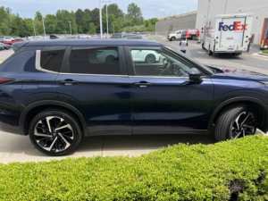 Outlander SE Édition Spéciale 4x4 Premium Automatique Intelligente d'occasion 2023 en bon état - Product Image 4