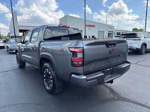 USADO 2024 Frontier PRO 4X Crew Cab AWD Dark ACC Asientos de Tela EN Buen Estado Listo para Conducir - Product Image 6