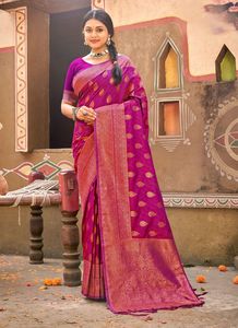 Magnifique sari en soie Banarasi avec chemisier sérigraphié Vente en ligne de vêtements indiens et pakistanais - Product Image 6