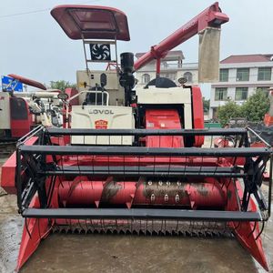 Nouvelle Moissonneuse-batteuse 4LZ-6.0 de grande capacité pour riz et blé avec moteur turbo, machine de récolte à grande capacité de couverture - Product Image 3