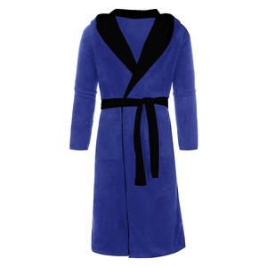 Albornoces de lujo para hombres y mujeres Bata con capucha de terciopelo de algodón suave de secado rápido Logotipo personalizado Batas de baño del fabricante pakistaní - Product Image 1