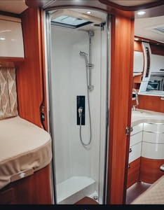 Autocaravanas de Lujo de Buena Calidad para Viajes Familiares - Product Image 4
