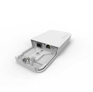 Convertisseur média MikroTik RBFTC11, 1x RJ45 1000 Mb/s, 1x SFP, 802.3af/at - Product Image 2