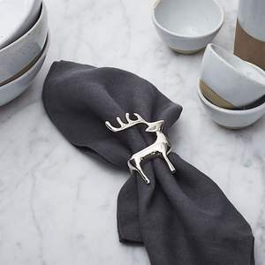 Rond de serviette en métal solide de renne avec une qualité durable adaptée à une utilisation intensive par les traiteurs, les hôtels et les événements professionnels - Product Image 2