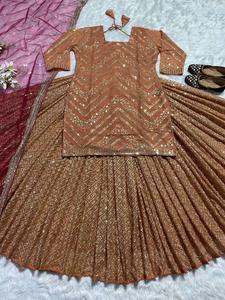 Mới nhất thiết kế bên và đám cưới mặc bướm <span class=keywords><strong>Net</strong></span> vải chủ đề với trình tự Thêu đầu và <span class=keywords><strong>lehenga</strong></span> với dupatta - Product Image 5