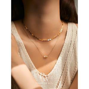 สร้อยคอจี้รูปโลมาและวาฬชุบทองทันสมัย พร้อมไข่มุกลอยน้ำ ไม่หมอง สำหรับเป็นของขวัญเพื่อนหรือของขวัญสำหรับเธอ - Product Image 2