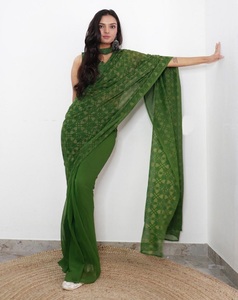 งานแต่งงานและงานปาร์ตี้สวมใส่สไตล์โมเดิร์น Faux Georgette ใหม่ล่าสุดพร้อมสวมใส่ผู้ค้าส่งแฟชั่นสุภาพสตรีส่าหรีจากอินเดีย - Product Image 1