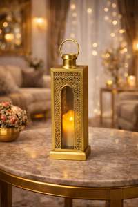 Lanterne islamique en métal doré de qualité supérieure avec des découpes complexes, lumière LED chaude, décoration de maison de luxe, cadeau de fête - Product Image 2