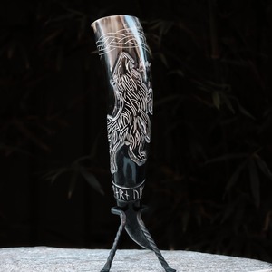 Corne à boire Viking de haute qualité, anti-fuite, écologique, prix direct usine, 100% naturelle, sculptée en forme d'animal, personnalisable - Product Image 4