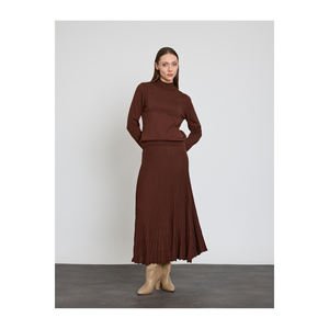 Falda Midi Plisada Suave y Cómoda - Product Image 4