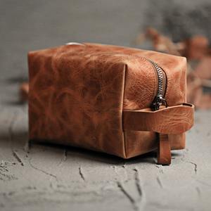 Sac à cosmétiques en cuir de luxe élégant LYG-0132 fermeture à glissière portable de grande capacité pour organisateur de toilette pour femmes hommes en cuir - Product Image 6