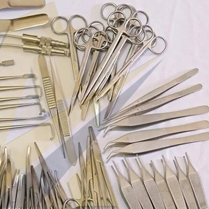 Instruments chirurgicaux de chirurgie plastique Ensemble de 72 pièces Kit The Basis Off Instruments chirurgicaux par SUAVE SURGICAL INSTRUMENTS - Product Image 5