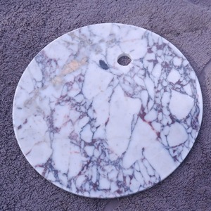 Tabla de Cortar Redonda de Mármol de Diseño, Tabla de Cortar y Servir de Primera Calidad para Cocina, Hogar y Restaurantes, Procedente de la India - Product Image 1