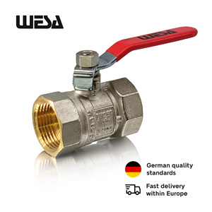 WESA 1 1/2in DN40R Vanne à bille en laiton FE/FE PN16 PTFE/FKM Joints pour système de plomberie avec manchon en plastique rouge Poignée en acier - Product Image 1