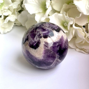 ควอตซ์คริสตัล Amethyst,ลูกบอลบำบัดธรรมชาติหินในฝันหินเรกิบำบัดแบบโบราณลูกบอลพื้นเมืองสำหรับผู้หญิง - Product Image 1