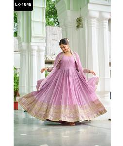 Vêtements ethniques indiens Faux Georgette couleur poussiéreuse unique avec travail brodé avec bordure en dentelle Dupatta ensemble pour robe de mariée - Product Image 1