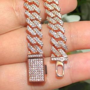 สร้อยข้อมือแบบ Cuban Link ประดับเพชรโมอิสซาไนต์ ชุบโรเดียม เครื่องประดับฮิปฮอปสุดหรูสำหรับผู้หญิง - Product Image 3