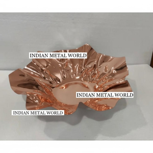 Bol à chocolat en métal finition or de luxe, forme élégante de fleur, bol de service décoratif, décoration moderne pour la maison, bol à chocolat en aluminium - Product Image 6