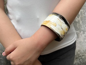 Brazaletes de Cuerno de Búfalo Natural, Joyería Artesanal de Cuerno de Búfalo - Product Image 1
