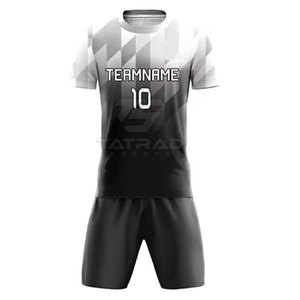Ensemble de maillots de football personnalisés - 100% polyester, manches courtes, séchage rapide, léger, fabriqué au Pakistan, haute qualité, couleurs et logos personnalisés pour les équipes - Product Image 4