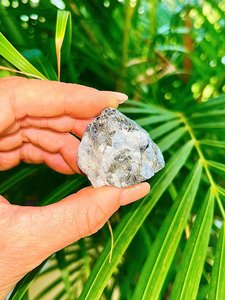 Piedra lunar arcoíris con fuego azul, de la mejor calidad, en bruto, increíble fuego azul, piedra preciosa suelta, ideal para la fabricación de joyas. - Product Image 2