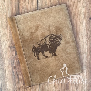 Carpeta de archivos de cartera de negocios grabada con láser de cuero de gamuza personalizada de alta calidad carpetas de documentos A4 con tarjeteros - Product Image 1