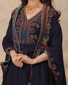 ชุดเดรสอิสลามสำหรับผู้หญิงตัวเล็ก ดีไซน์หรูหราทันสมัย แขนระบายแบบดูไบ ผ้าไหมทำมือ ป้องกันริ้วรอย รับผลิตตามสั่งขายส่ง - Product Image 3