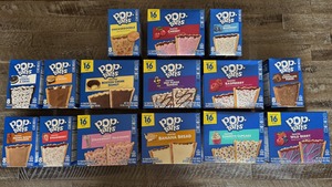 Brown Sugar Cinnamon Toaster Pastries, <b>Warm</b> Pop-Tarts Frosted Cinnamon Filling with Sweet Frosting - Product Image 2
