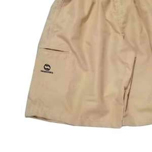 Shorts légers pour hommes personnalisés avec taille élastique, longueur genou, shorts d'entraînement pour le softball et le baseball pour hommes - Product Image 2