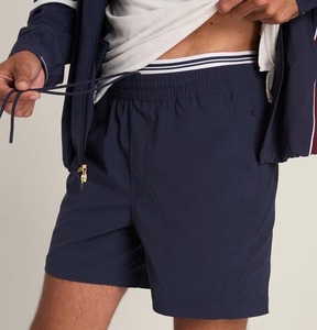 Logo personnalisé Short de sport de haute qualité Short de sport de gymnastique en polyester léger et fin Sous-vêtements avec poche et cordon de serrage Short pour homme - Product Image 4