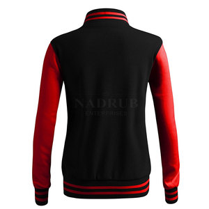 Veste universitaire avec patch personnalisé et détails contrastés Veste universitaire en mélange de coton doux pour femmes avec style lettre classique - Product Image 2