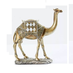 Camello de latón hecho a mano de alta calidad con grabado acabado dorado para decoración Metal artesanías árabes camello - Product Image 3