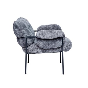 <span class=keywords><strong>Fauteuil</strong></span> Bollo Mid-Century en peau de mouton avec structure en bois pour hôtel, salon, chambre à coucher – Design durable - Product Image 2