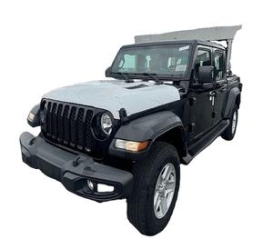 Oferta de Calidad con Súper Descuentos: Gladiator Sport S 4x4 2024, Motor 3.6L a Gasolina, 8 Velocidades, Usado, Sin Accidentes - Product Image 1