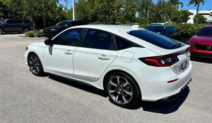 Voiture d'<span class=keywords><strong>occasion</strong></span> en excellent état, <span class=keywords><strong>Honda</strong></span> <span class=keywords><strong>Civic</strong></span> Hybrid Sport Touring SEDAN 2025, livraison mondiale - Product Image 6