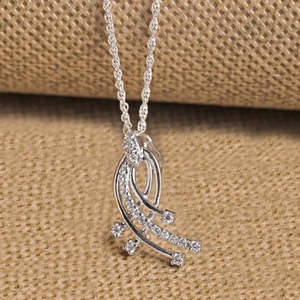 Collier pendentif iris en argent sterling 925 CLARA, diamant taille marquise, motif géométrique floral en rhodium avec zircon et opale - Product Image 2